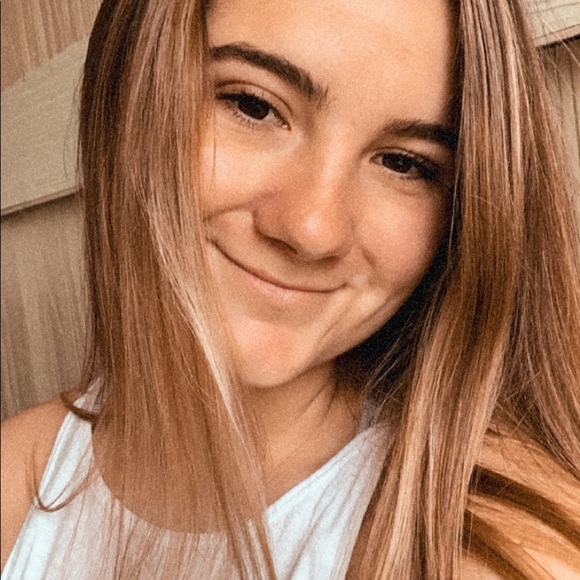 Meet your Posher, Tallison - Picture 2 of 4